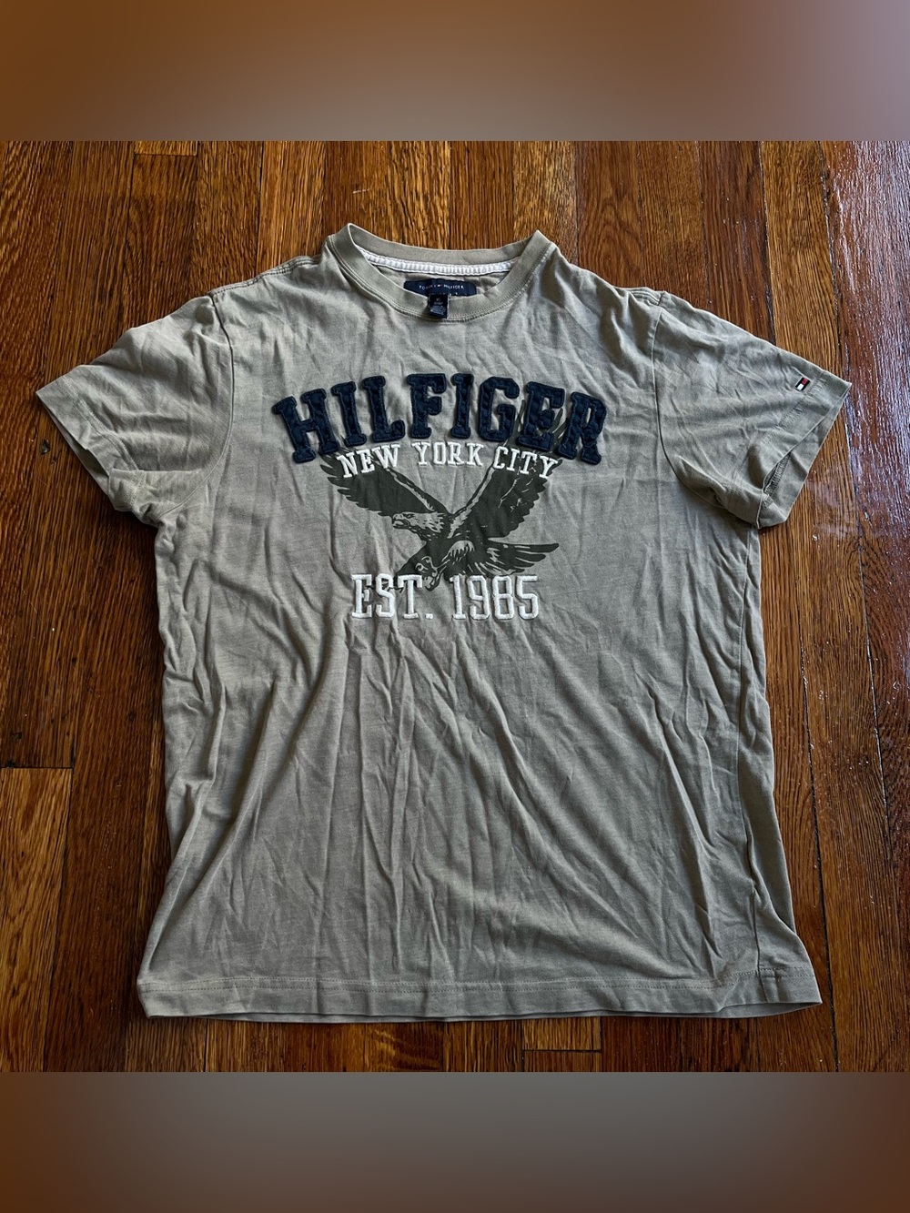 2000s skater Tommy Hilfiger eagle graphic t shirt